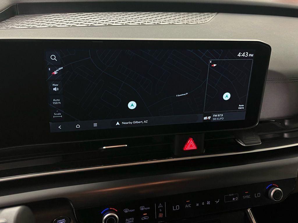 Used 2025 Kia Carnival image 15