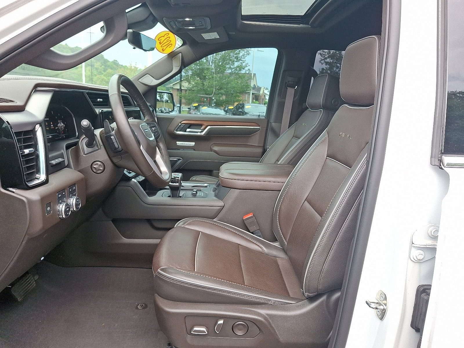 Used 2023 GMC Sierra 1500 Denali w/ Denali Reserve Package image 14