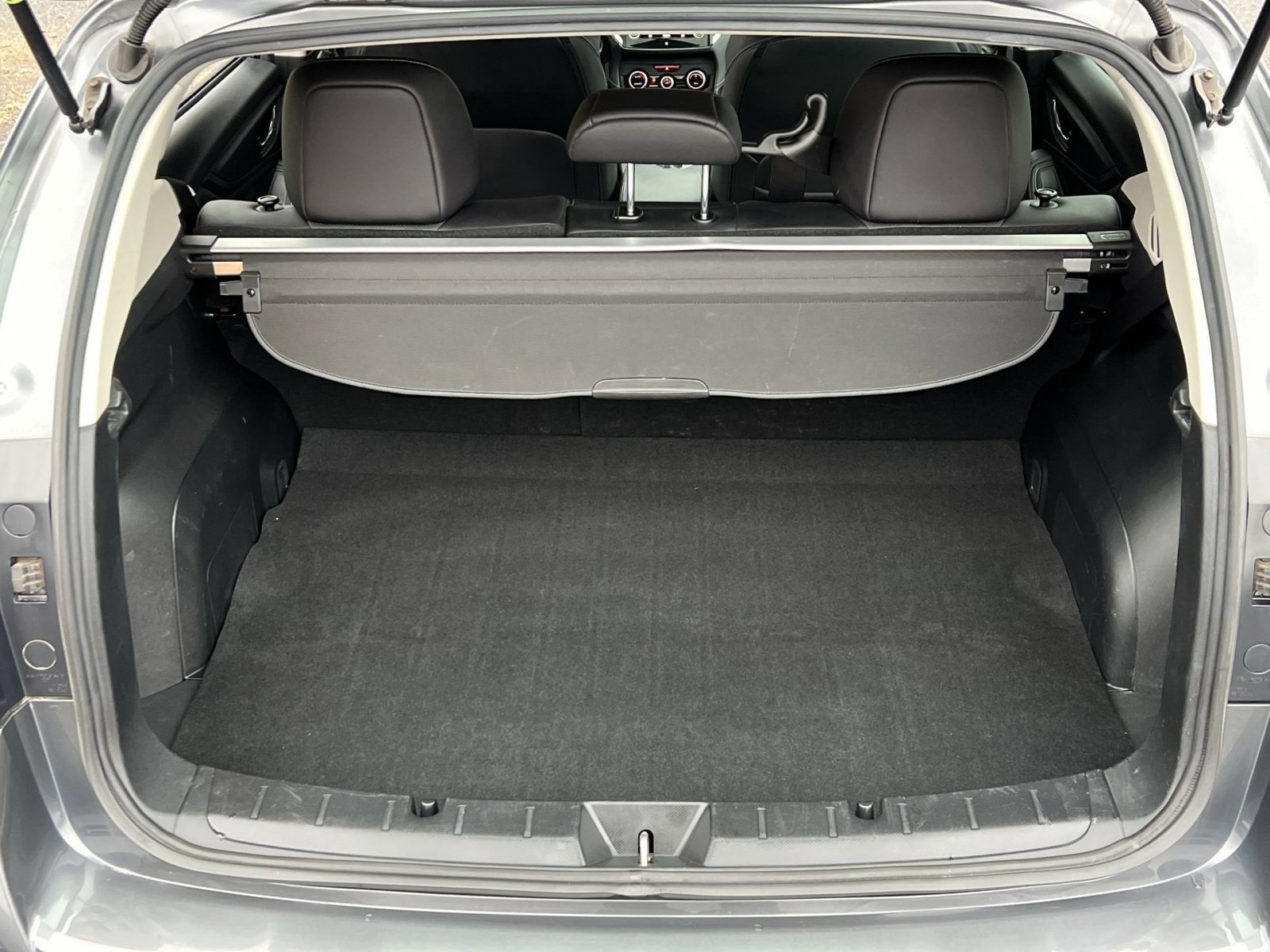 Used 2018 Subaru Impreza 2.0i Limited image 24