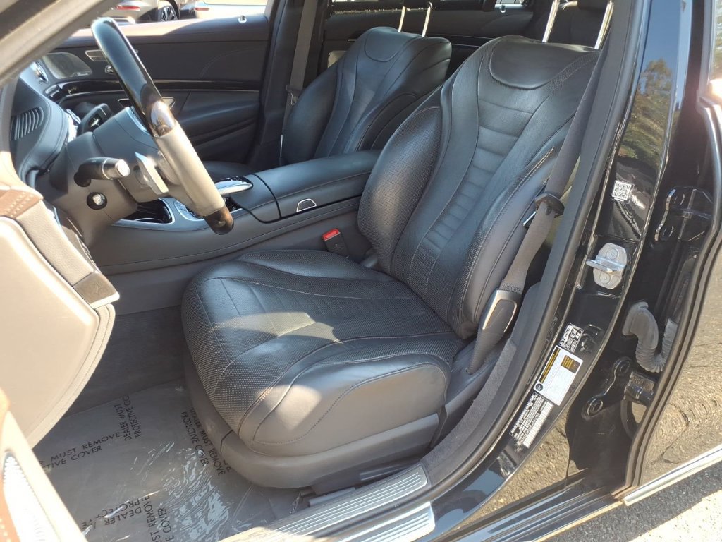Used 2020 Mercedes-Benz S 560 4MATIC Sedan image 22