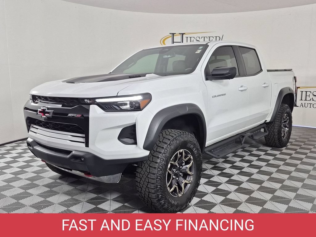 Certified 2025 Chevrolet Colorado ZR2 w/ Technology Package AWD/4WD image 8
