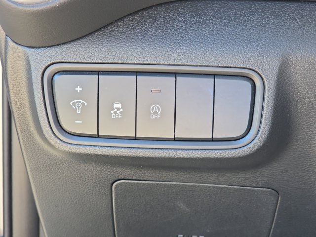 Used 2024 Kia Soul LX w/ LX Technology Package FWD image 19