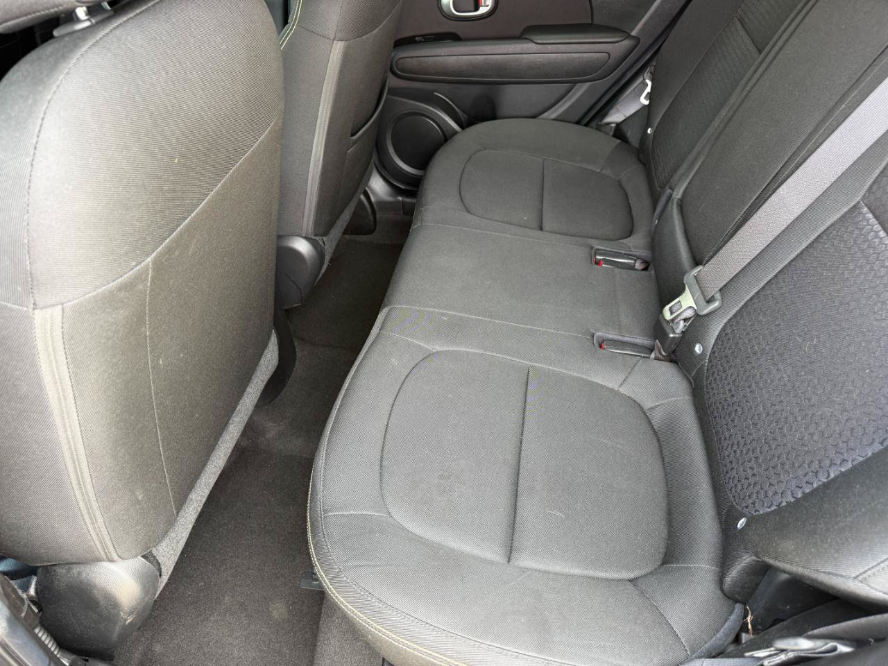 Used 2015 Kia Soul + FWD image 28