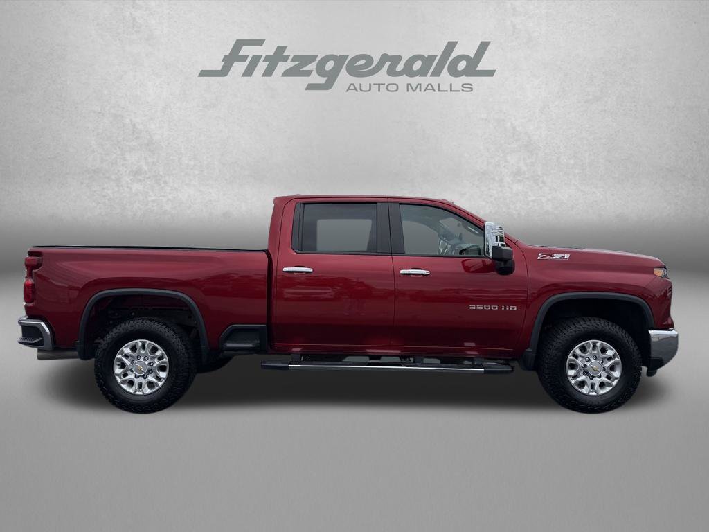 Used 2024 Chevrolet Silverado 3500 LT w/ Convenience Package AWD/4WD image 11