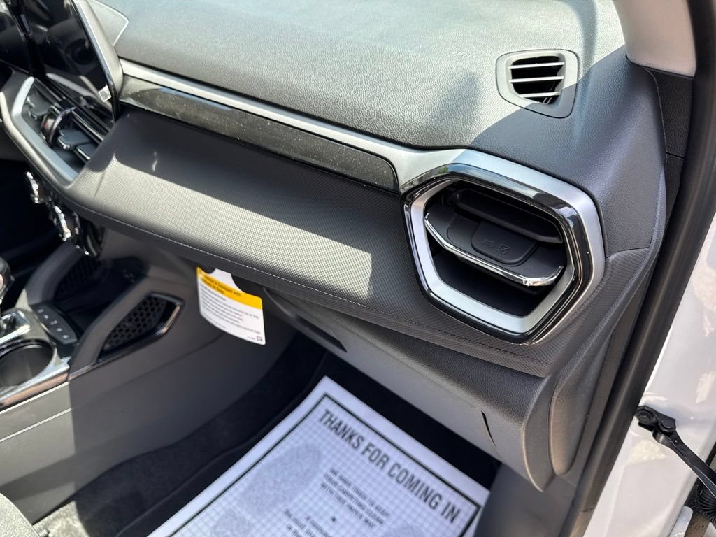 New 2026 Chevrolet TrailBlazer LT w/ Convenience Package FWD image 11