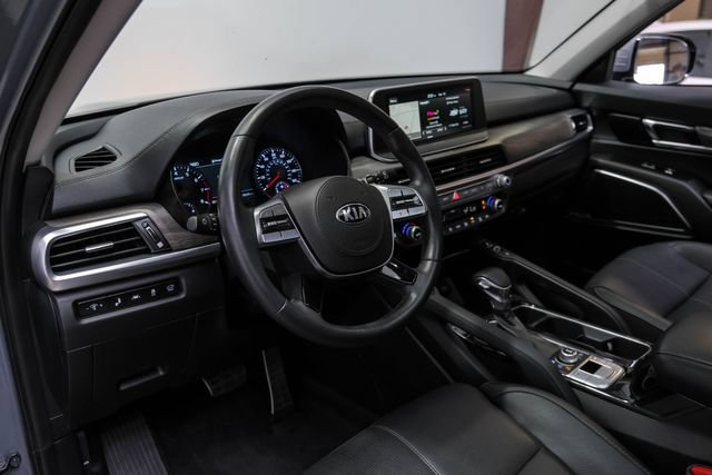Used 2020 Kia Telluride SX AWD/4WD image 3