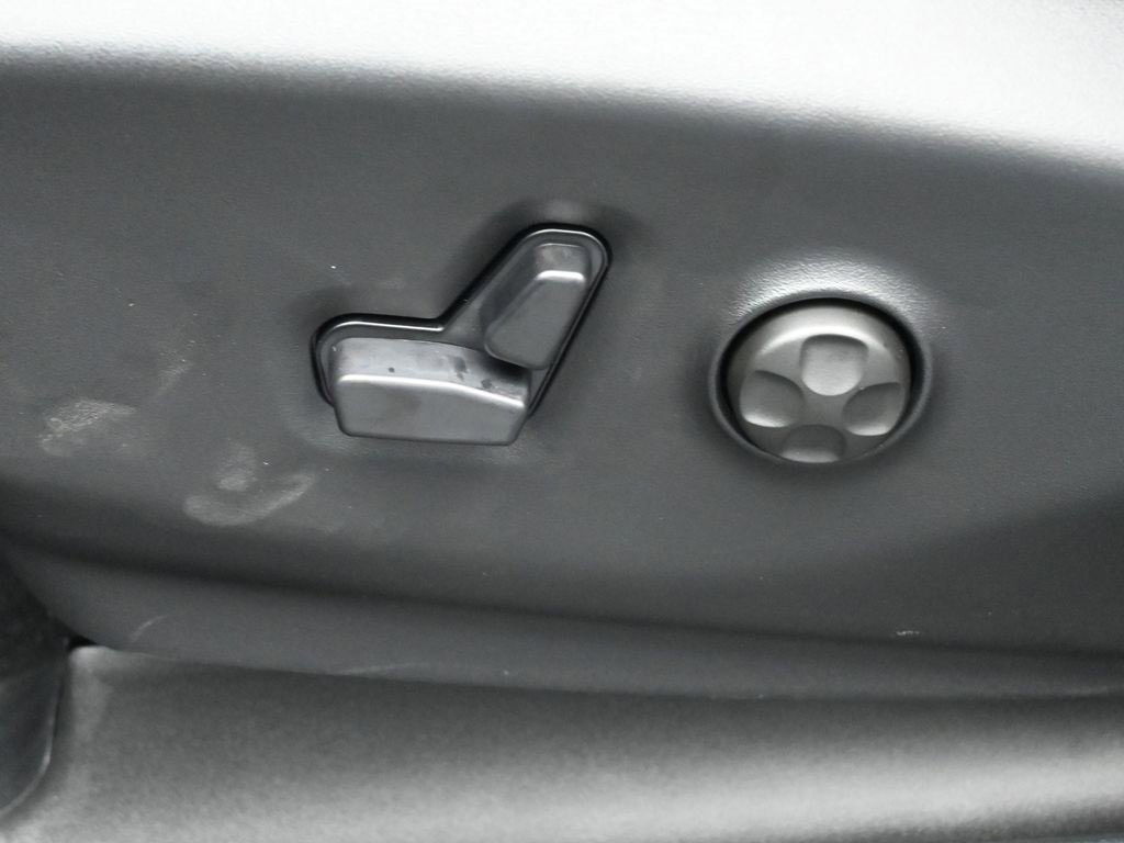 New 2026 Chrysler Pacifica Select image 20