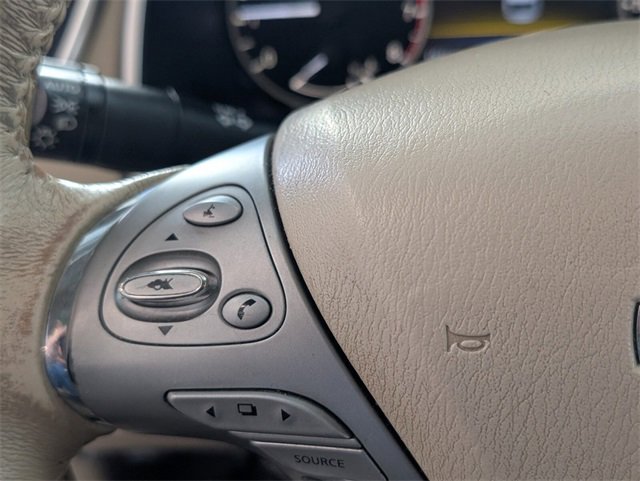 Used 2017 Nissan Murano SV w/ Premium Plus Package image 23