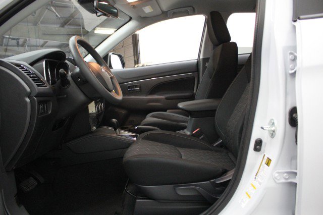 New 2026 Mitsubishi Outlander Sport ES image 6