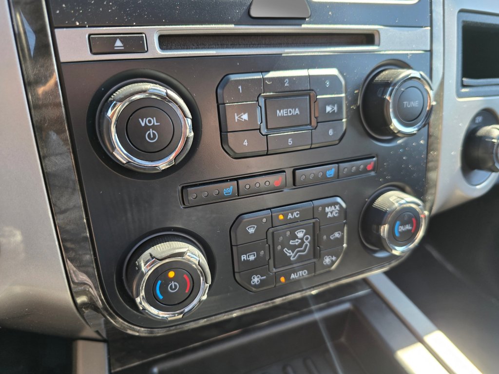 Used 2017 Ford Expedition Limited AWD/4WD image 14