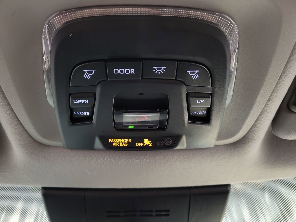 Used 2023 Toyota Corolla Cross XLE w/ Convenience Package image 22