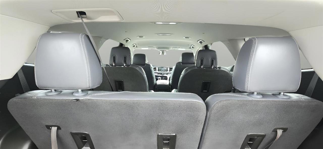 Used 2018 Buick Enclave Essence AWD/4WD image 28