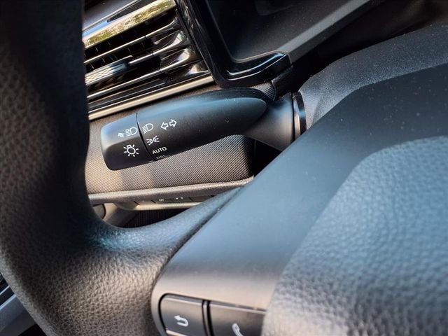 Used 2025 Toyota Camry LE FWD image 10