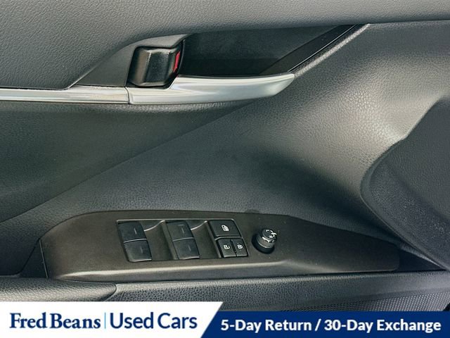 Used 2024 Toyota Camry SE image 19