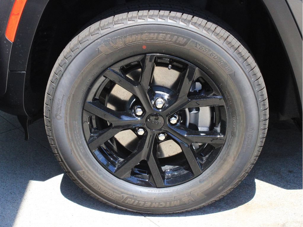 New 2026 Jeep Grand Cherokee L 4WD image 38