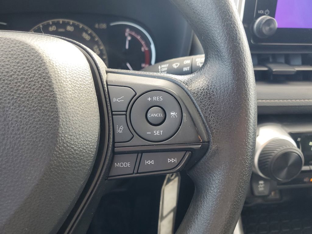 Certified 2024 Toyota RAV4 LE image 21