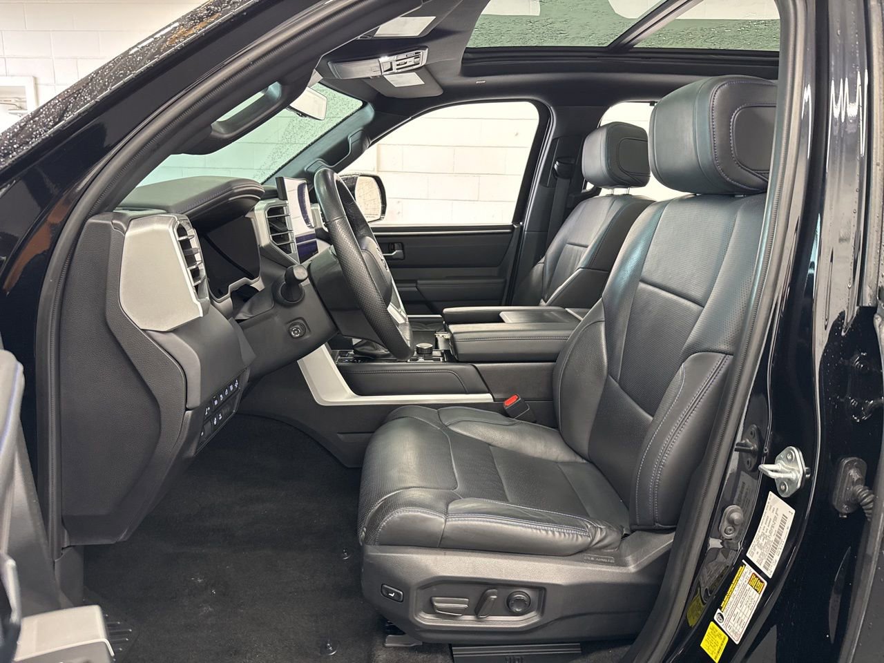 Used 2024 Toyota Tundra Platinum AWD/4WD image 14