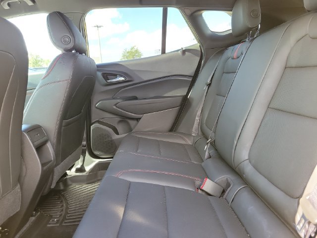 Used 2025 Chevrolet Trax RS FWD image 13