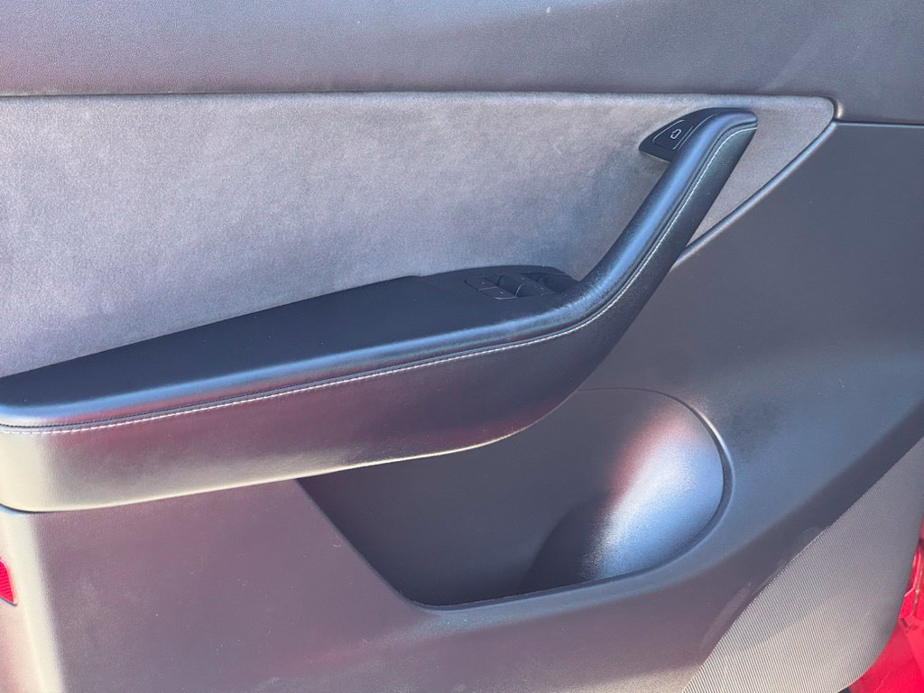Used 2022 Tesla Model Y Performance AWD/4WD image 8