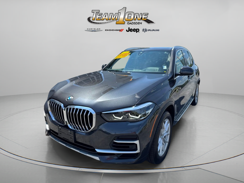 Used 2023 BMW X5 xDrive40i w/ Premium Package AWD/4WD image 4