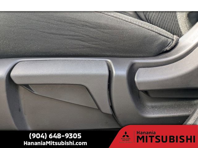 Used 2024 Mitsubishi Outlander ES image 19