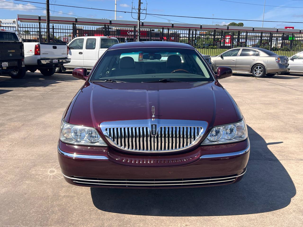 Used 2006 Lincoln Town Car Signature RWD image 65