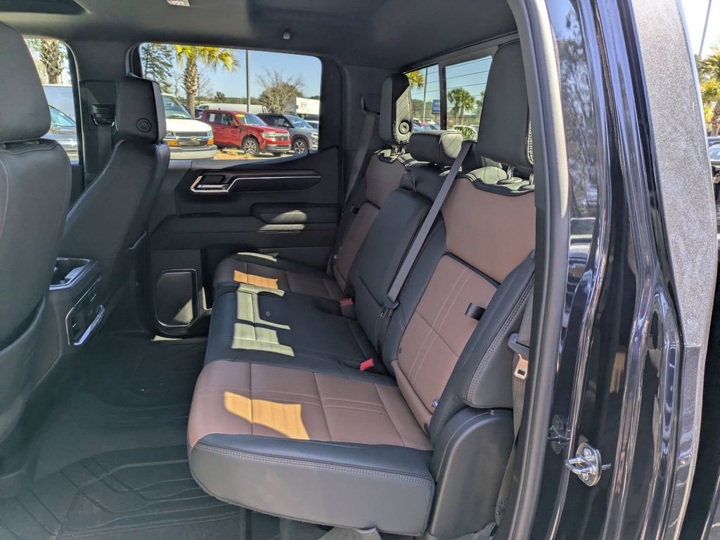 Used 2024 Chevrolet Silverado 1500 High Country w/ High Country Premium Package image 14