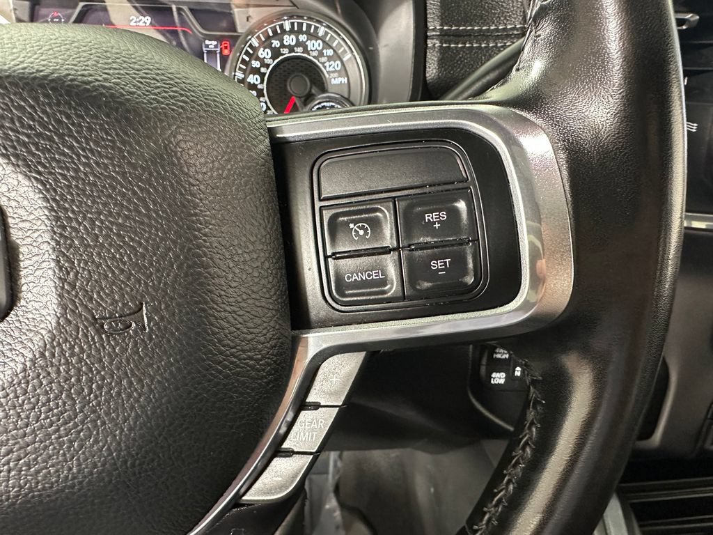 Used 2022 RAM 3500 Laramie AWD/4WD image 23