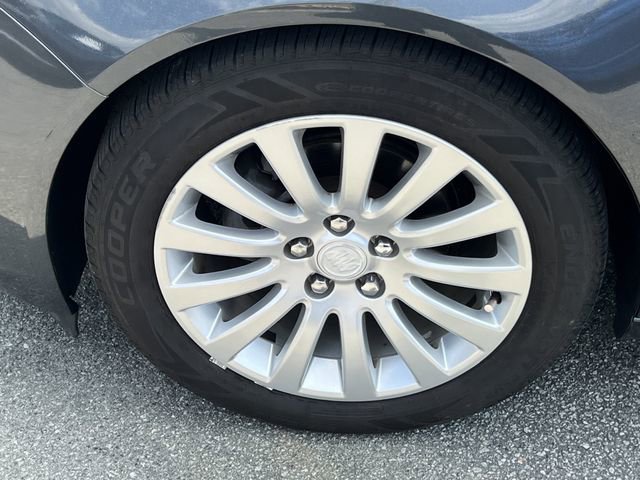 Used 2011 Buick Regal CXL image 12