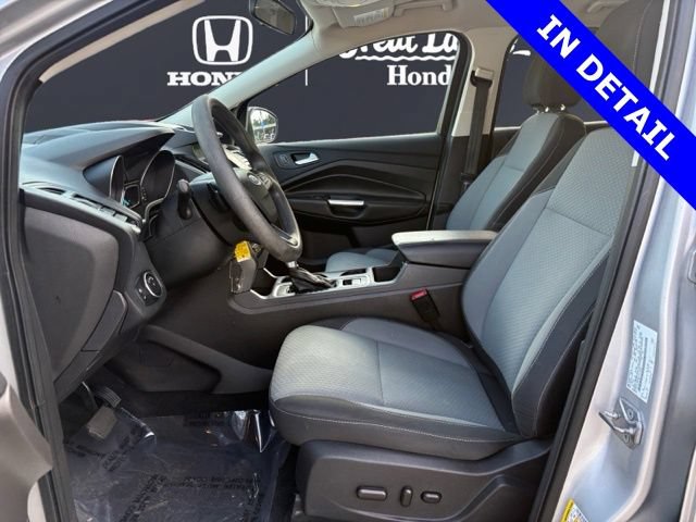 Used 2017 Ford Escape SE w/ Equipment Group 201A AWD/4WD image 9
