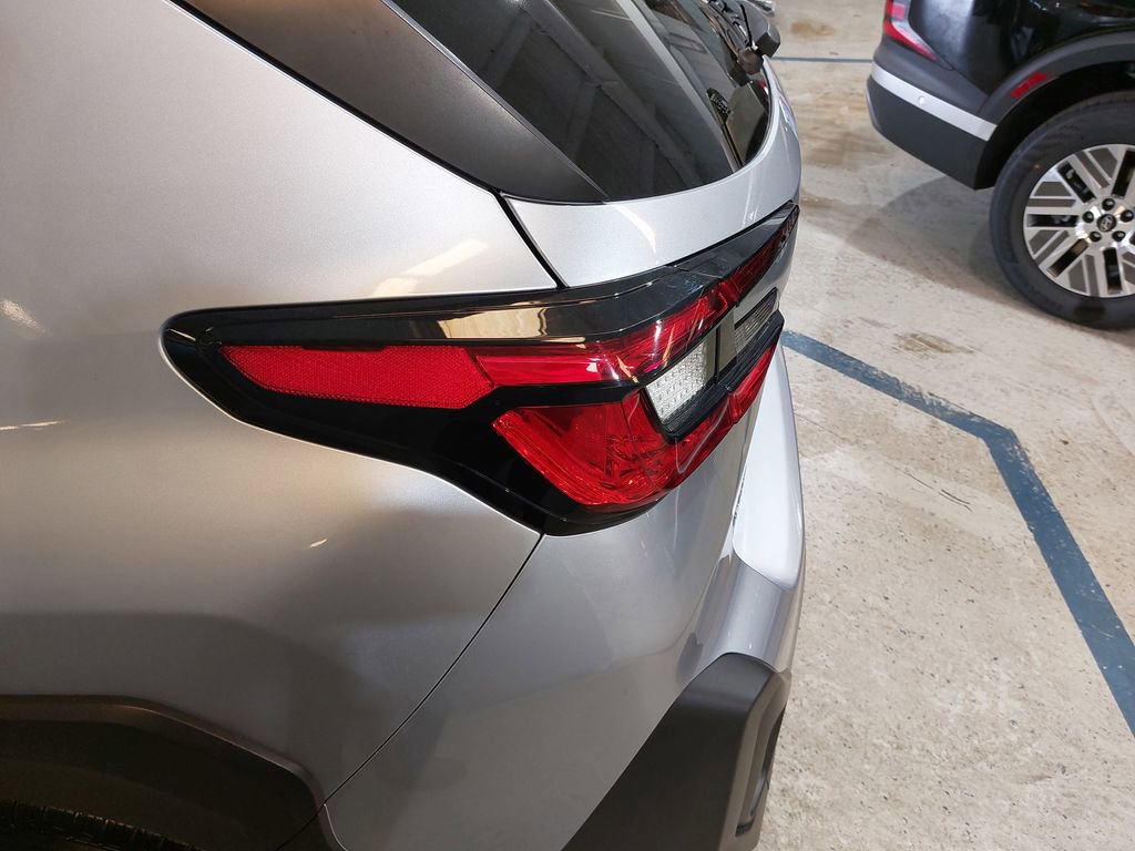 Used 2024 Subaru Crosstrek 2.0i Premium image 36