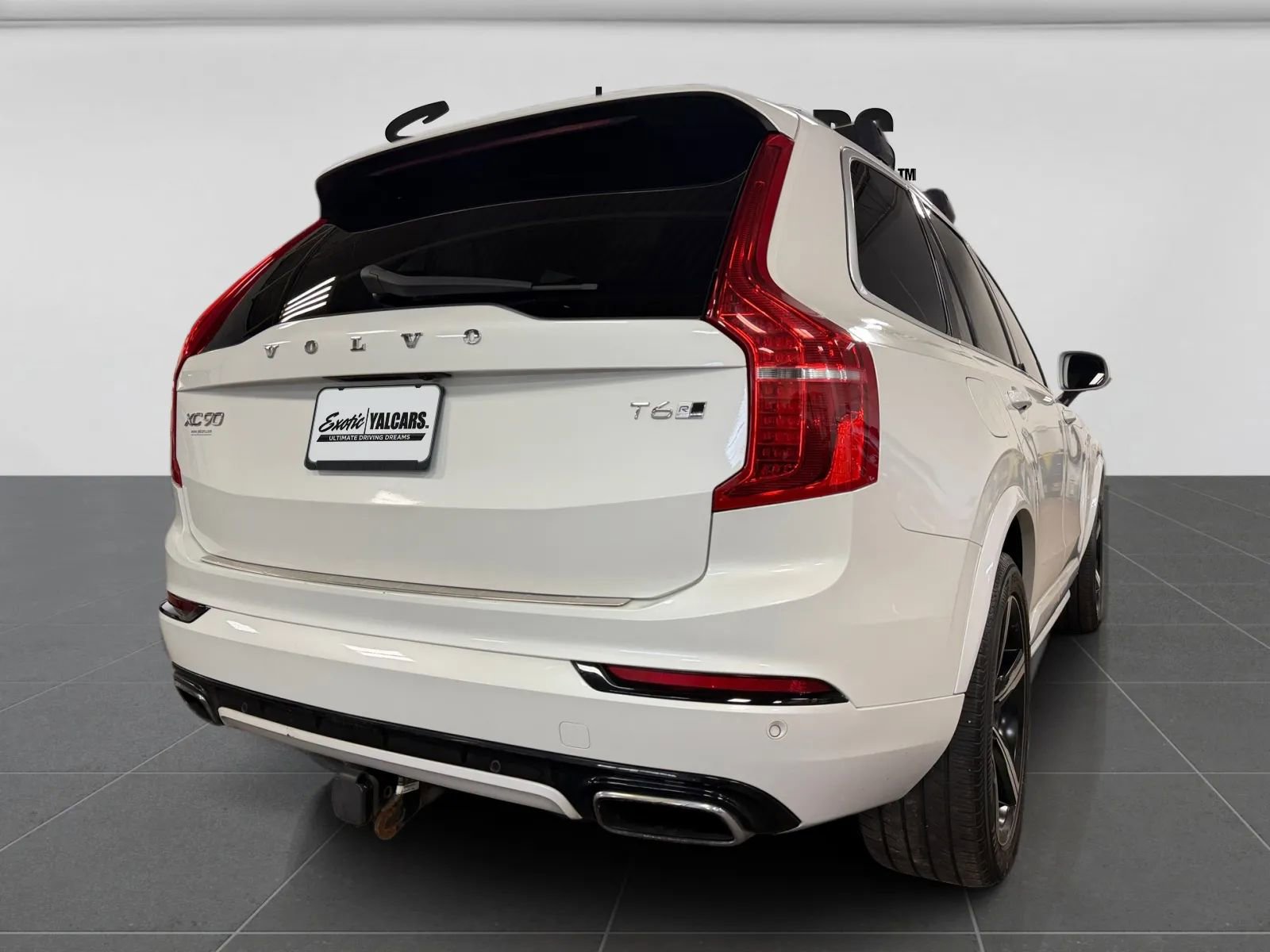 Used 2017 Volvo XC90 T6 R-Design w/ Vision Package image 10