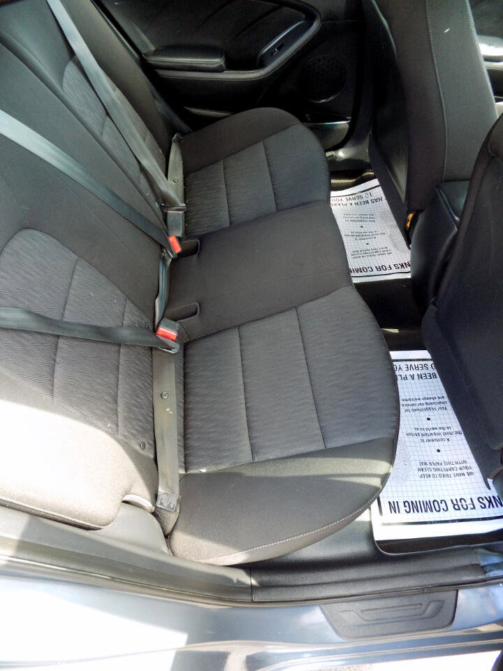 Used 2016 Kia Forte LX image 5