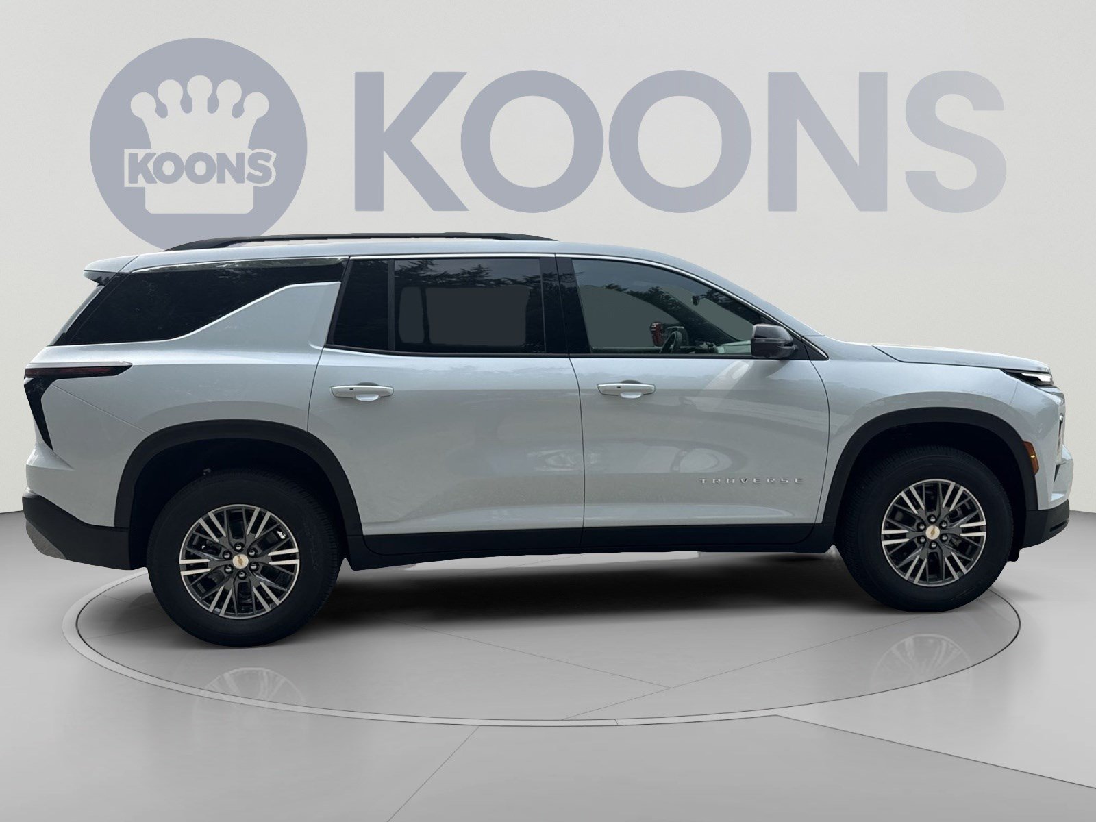 New 2026 Chevrolet Traverse LT w/ Driver Confidence Package AWD/4WD image 5