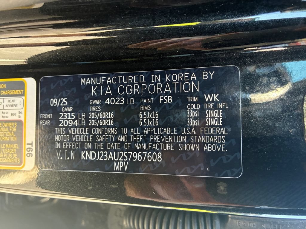 Certified 2025 Kia Soul LX w/ LX Technology Package FWD image 30