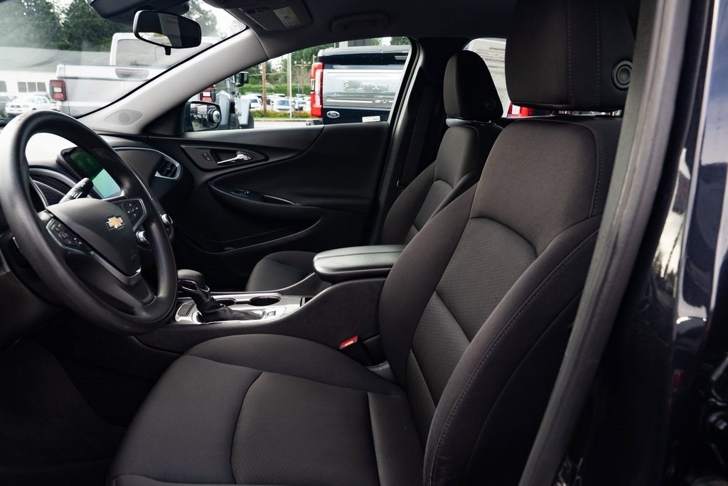 Used 2023 Chevrolet Malibu LT image 18