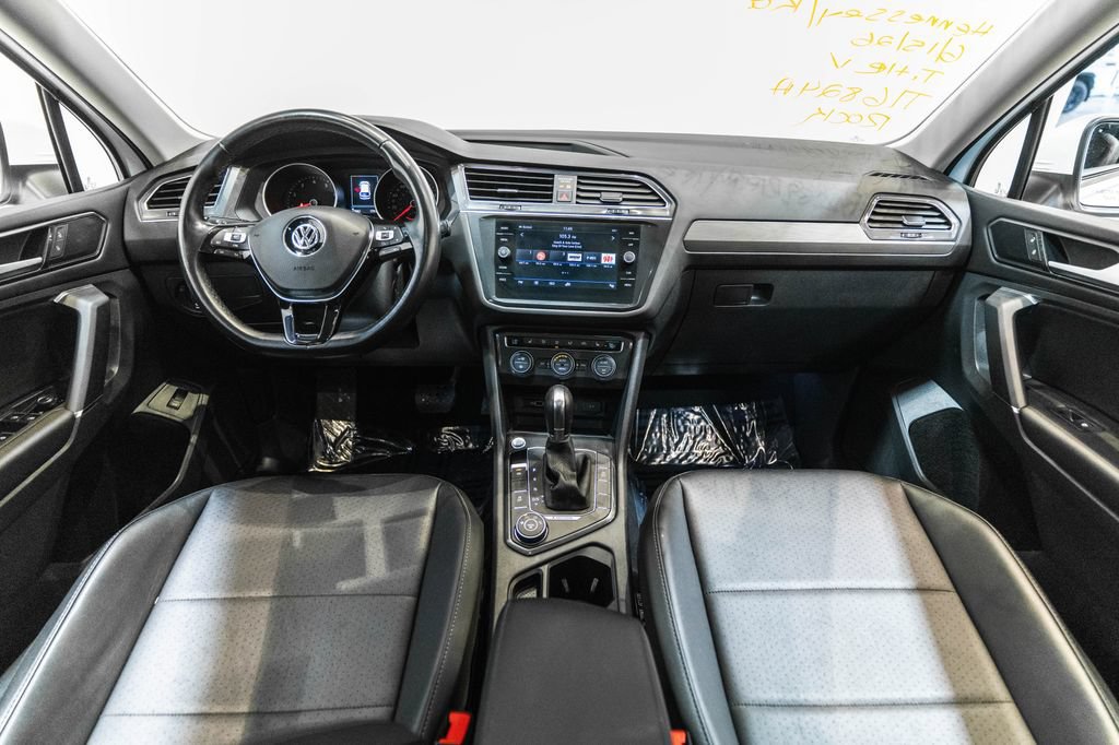 Used 2018 Volkswagen Tiguan SEL w/ 3rd Row Seat Package AWD/4WD image 13