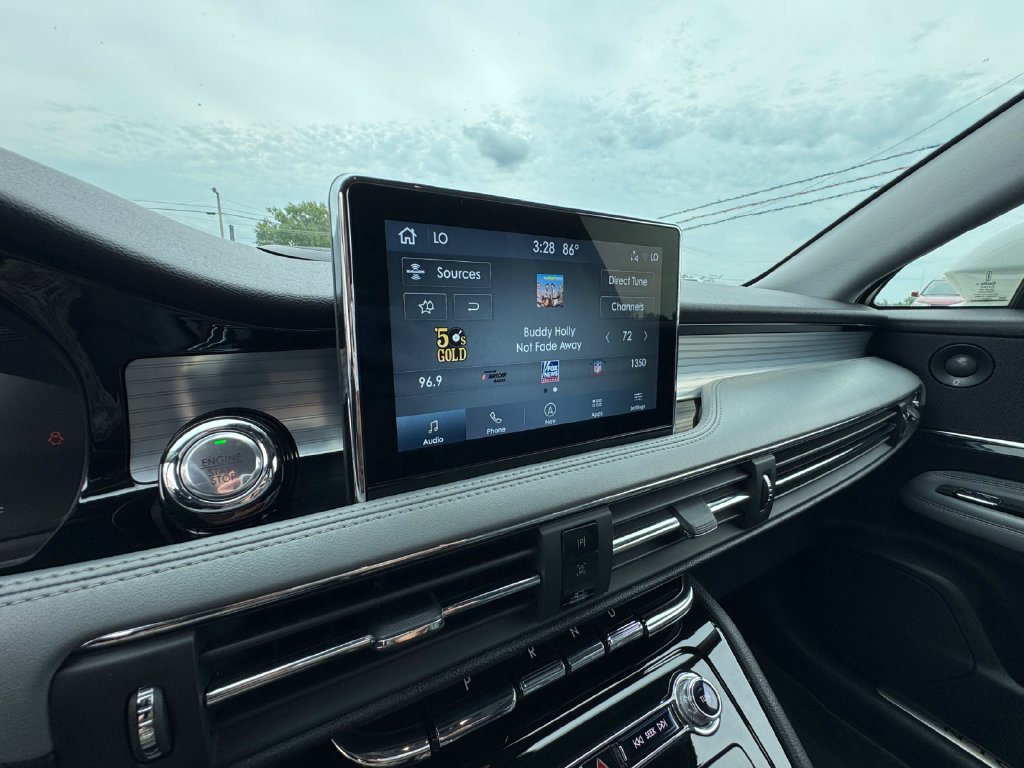 Used 2021 Lincoln Corsair Reserve FWD image 27