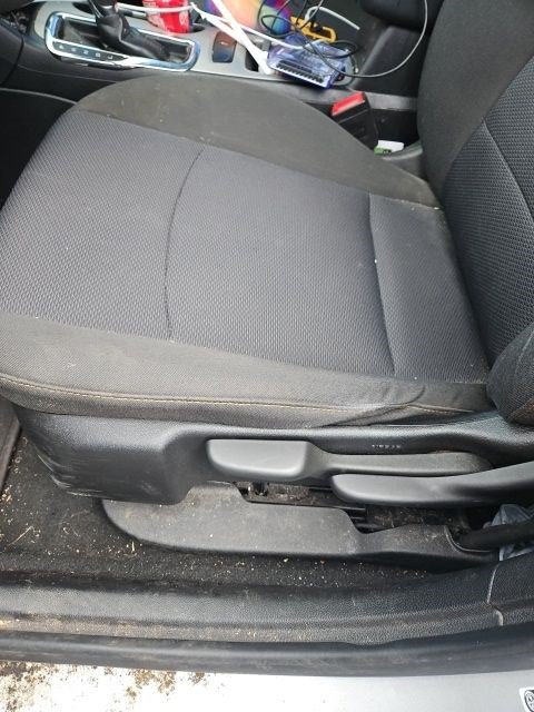 Used 2018 Chevrolet Cruze LS FWD image 13