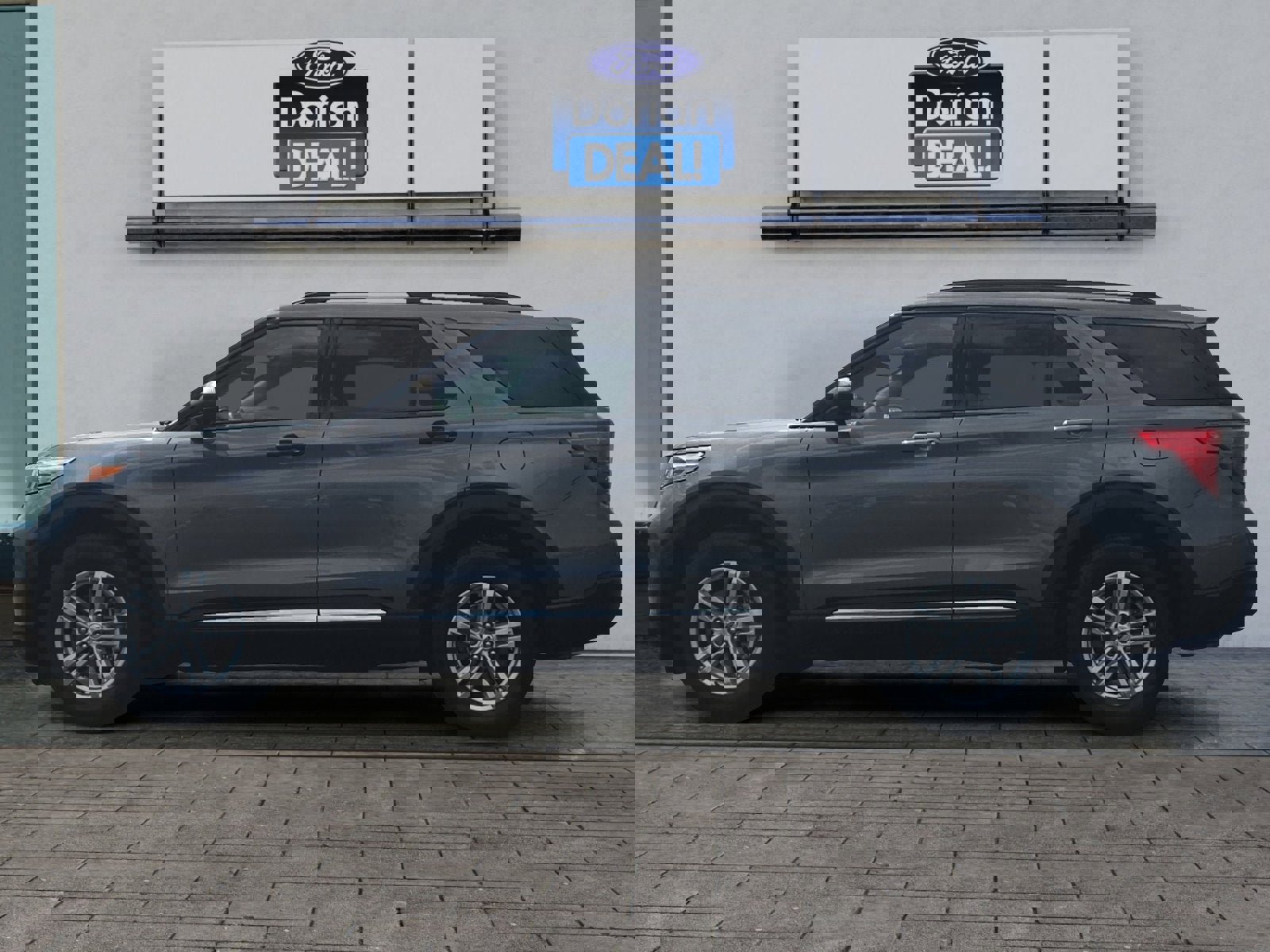 Certified 2022 Ford Explorer XLT w/ Equipment Group 202A image 6