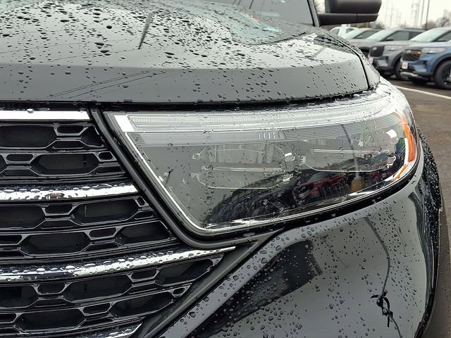 Certified 2023 Ford Explorer XLT image 9
