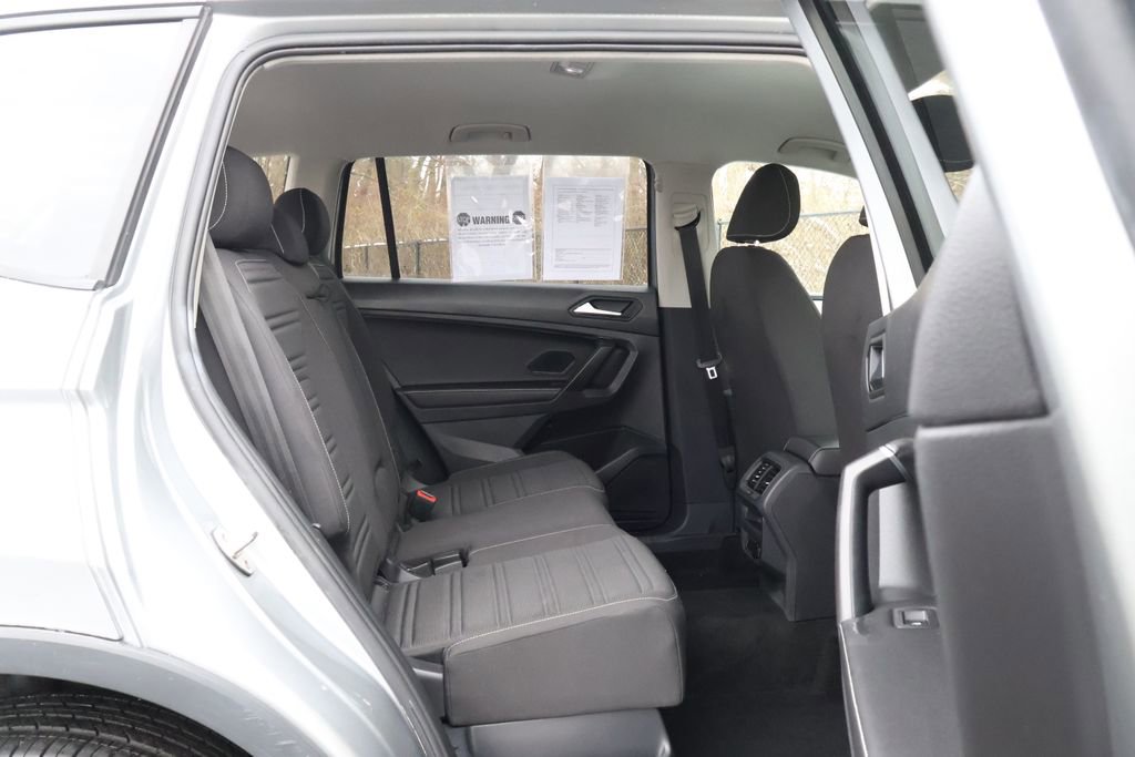 Used 2022 Volkswagen Tiguan S image 44