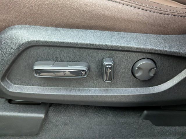 New 2026 Honda Pilot Touring image 17