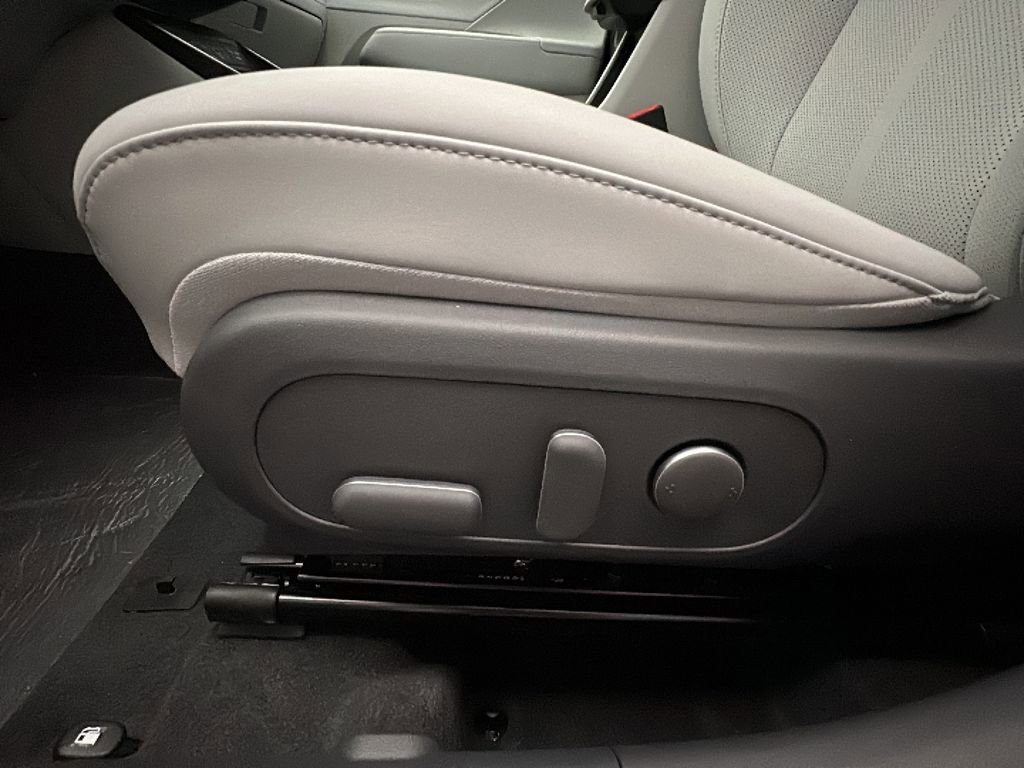 New 2026 Hyundai Kona SEL Premium image 10