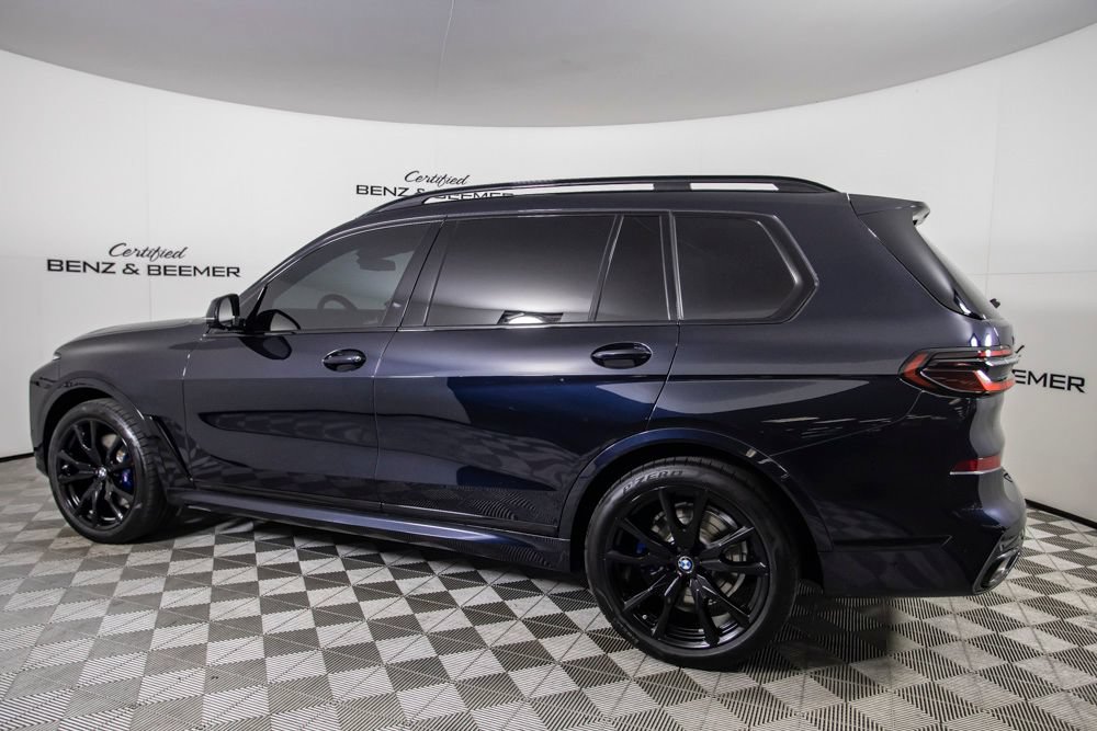 Used 2025 BMW X7 xDrive40i w/ M Sport Package AWD/4WD image 11