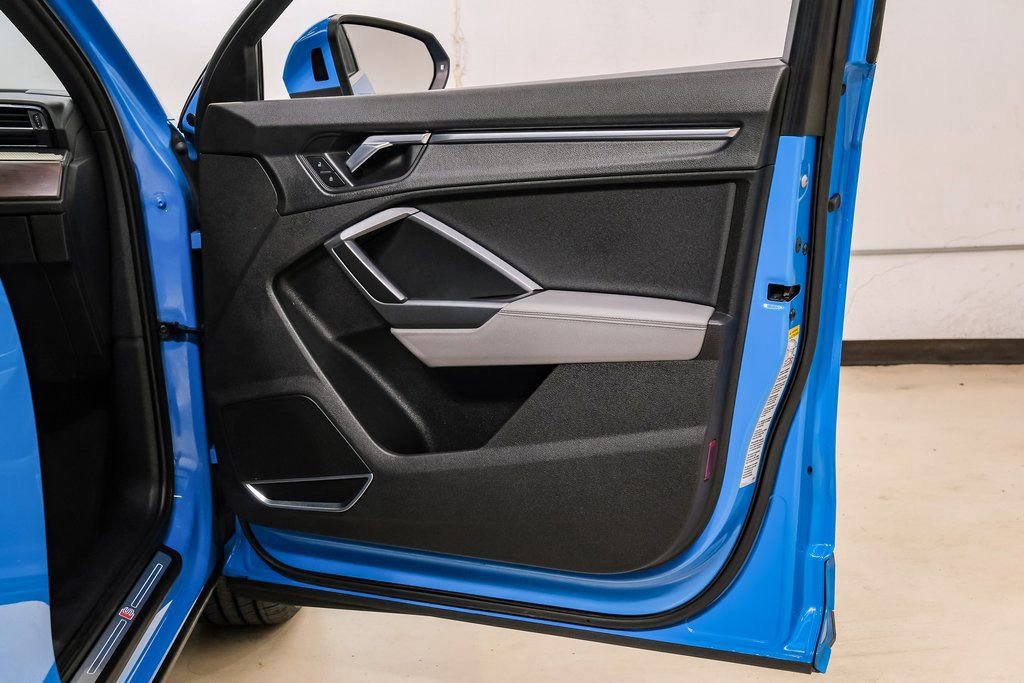 Used 2020 Audi Q3 2.0T Premium Plus w/ Premium Plus Package image 47