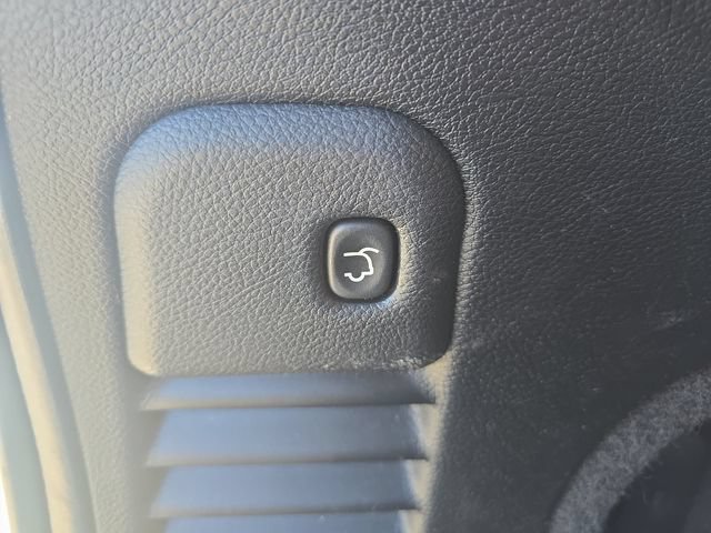 Used 2012 Jeep Grand Cherokee Overland AWD/4WD image 15