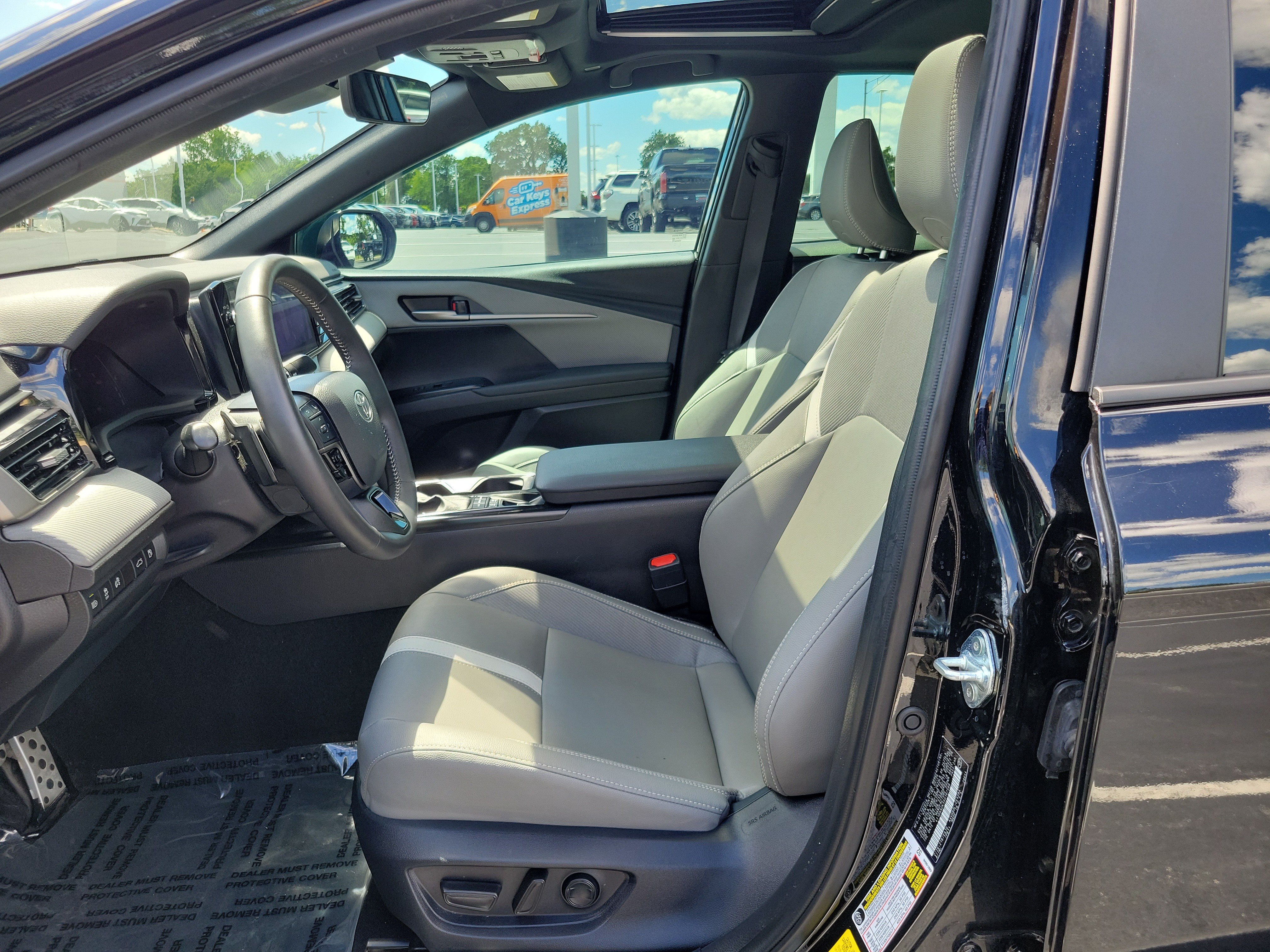 Certified 2025 Toyota Camry SE w/ Multimedia Upgrade Package FWD image 17