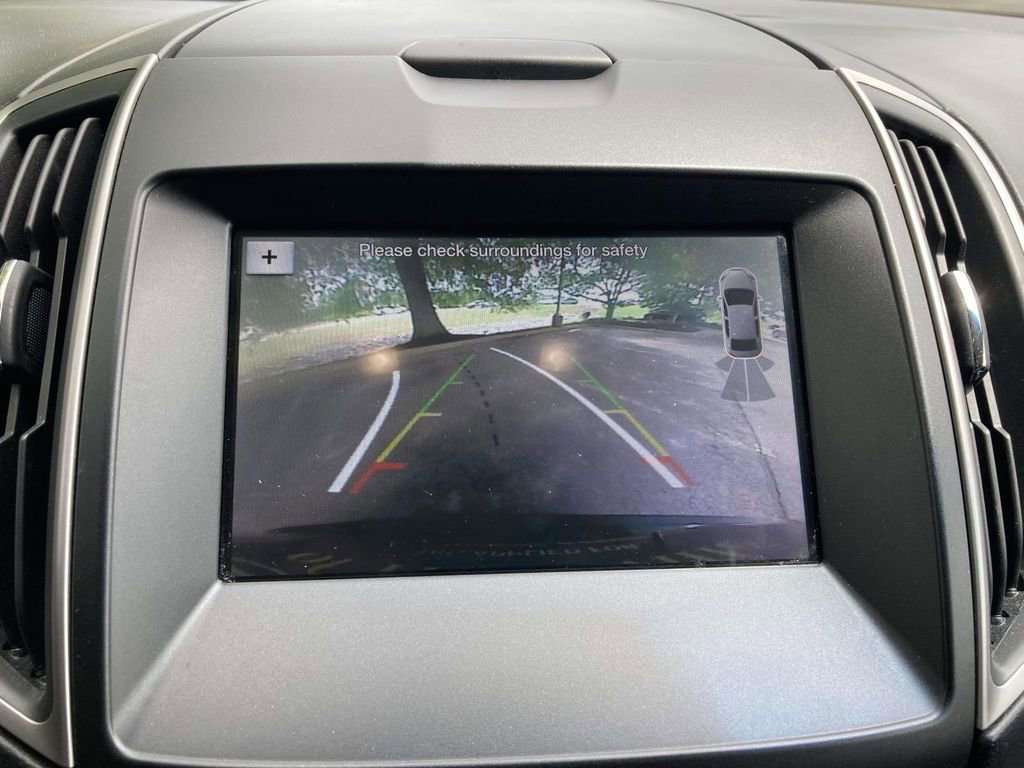 Used 2019 Ford Edge SEL w/ Equipment Group 201A FWD image 14