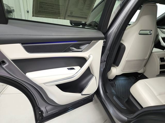 Used 2025 Jaguar F-PACE R-Dynamic S image 34